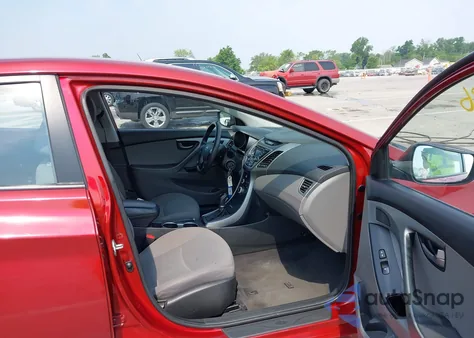 2016 Hyundai Elantra Se из США, поврежденный, VIN 5NPDH4AE6GH706687